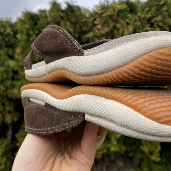 L.L. Bean Women’s Slip On Brown Suede Thong Sandals Size 11M - Picture 9 of 10